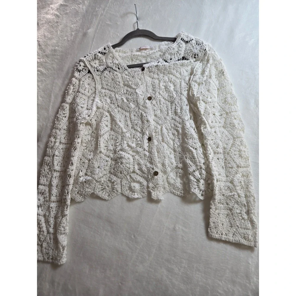 Olivaceous White Crochet Cardigan Floral Open Knit Button Front One Size Small